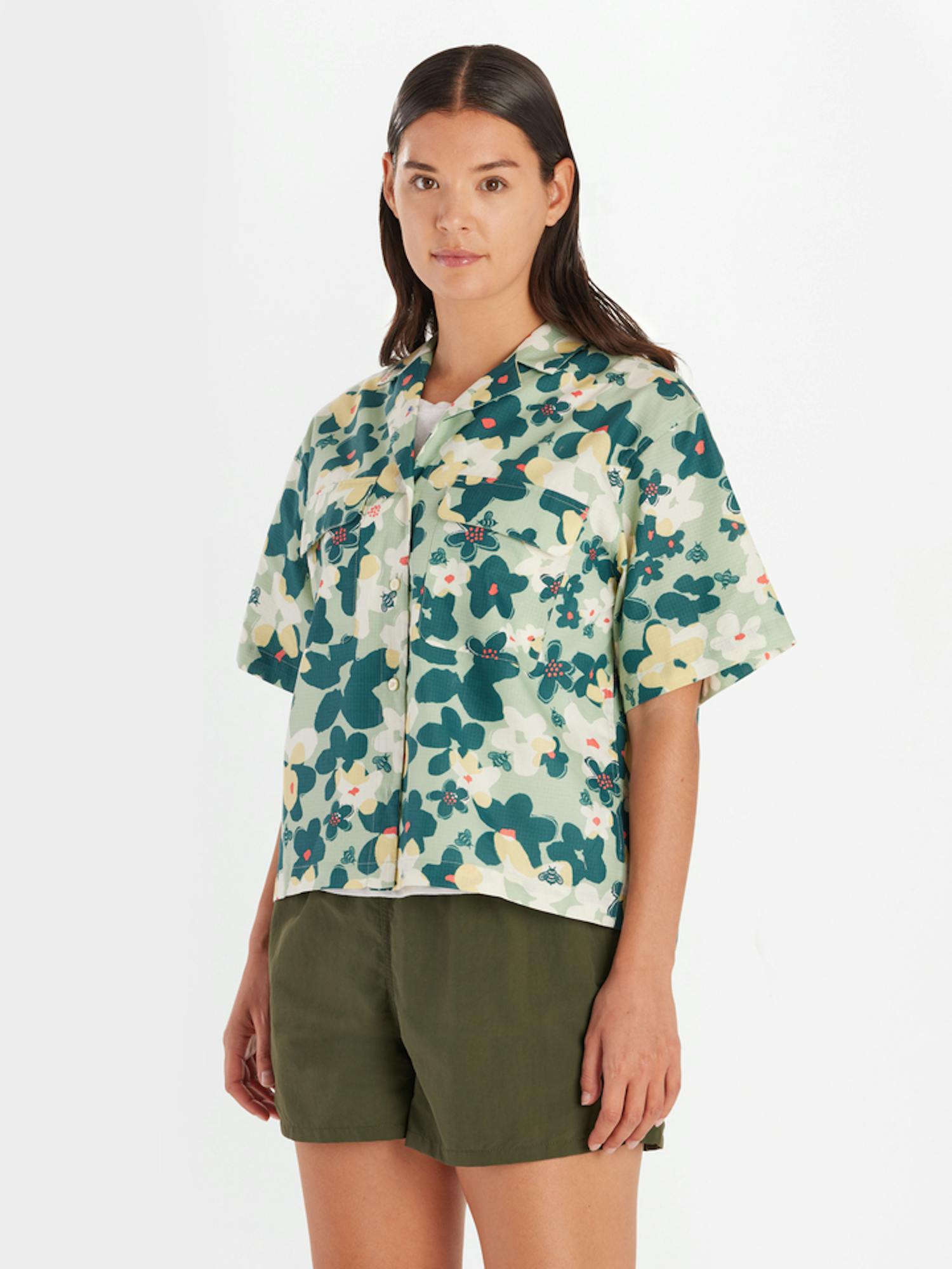 Marmot Women's Muir Camp Collar Novelty Short Sleeve Shirt In Frosty Green Pollinate Size: Large