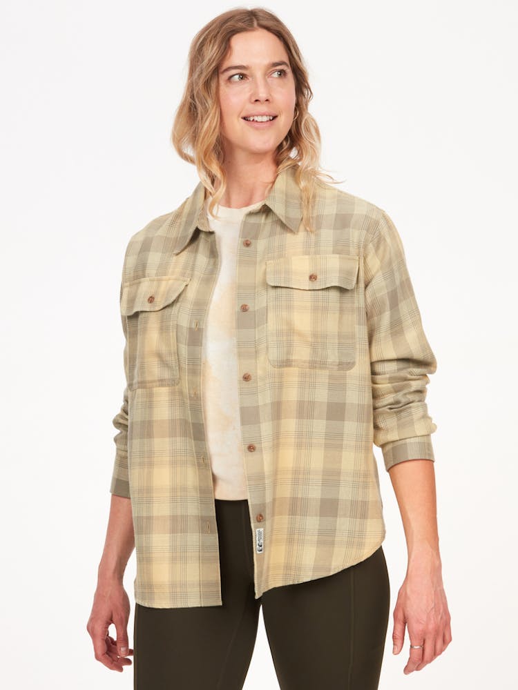 Marmot Women's Fairfax Lightweight Boyfriend Flannel Shirt In Wheat Size: XL