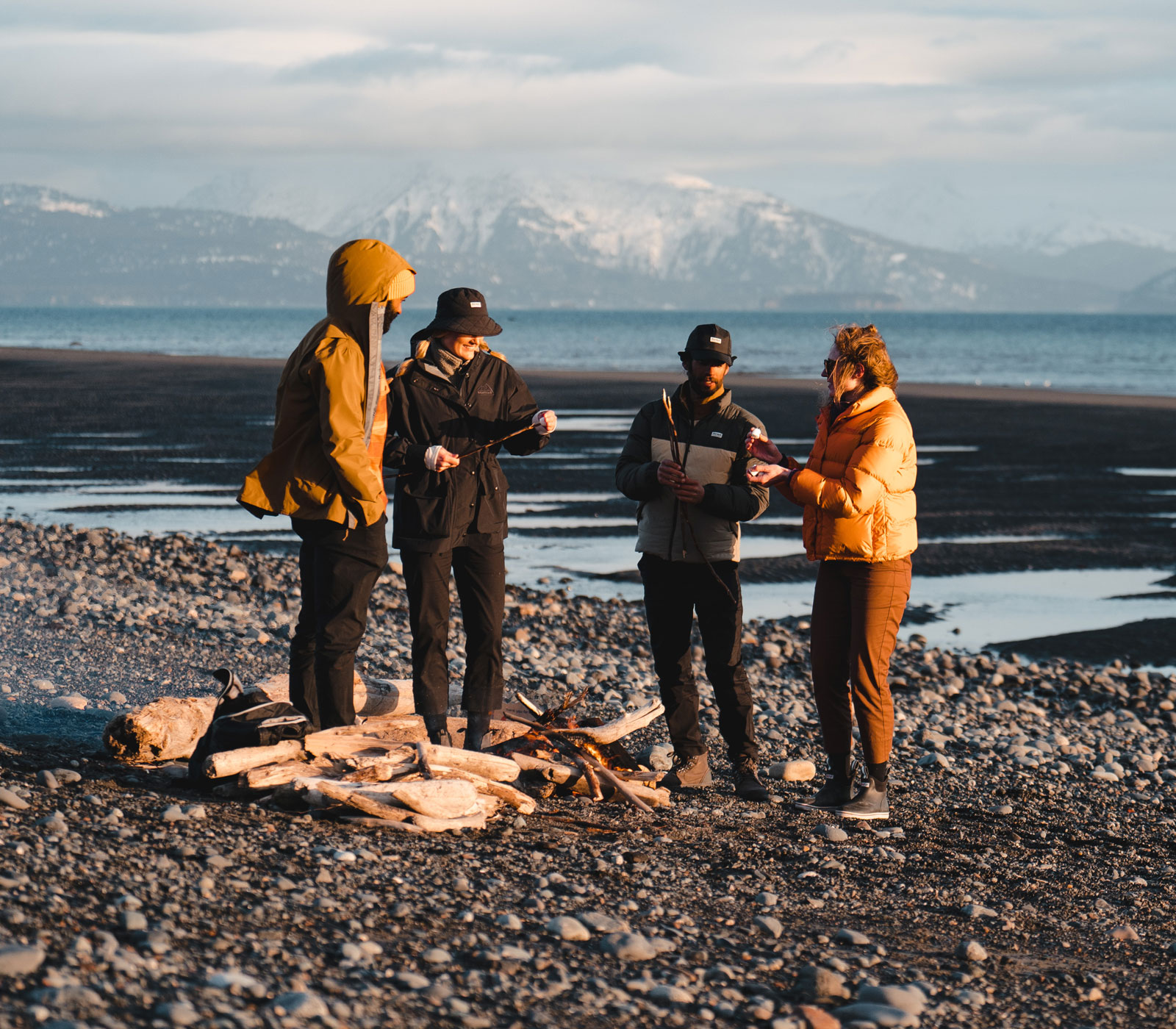 ジャケット・アウター OMMO 2023 NECK GATHER BALLOON CT MOCA 38 Outdoor Gear Fall 2023 Lookbook | Marmot®
