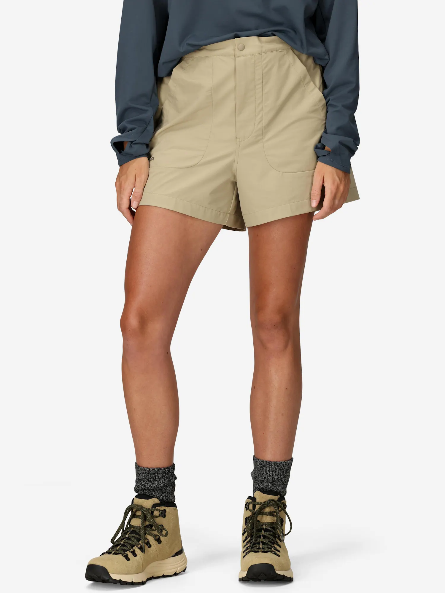Marmot Women's AirExchange UPF 40 Shorts 4" in Chinchilla