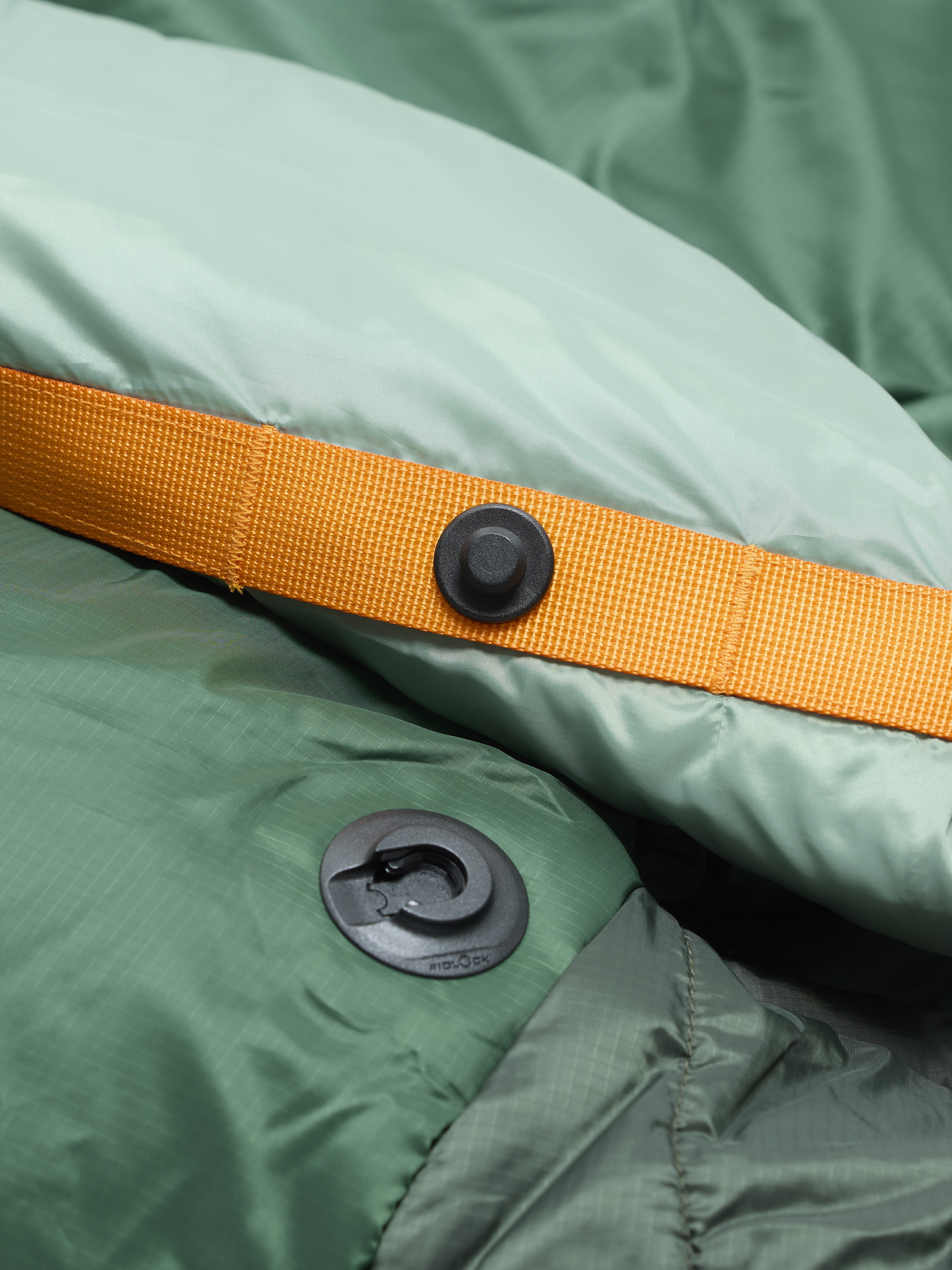 Wraptor Synthetic 30° Sleeping Bag | Marmot