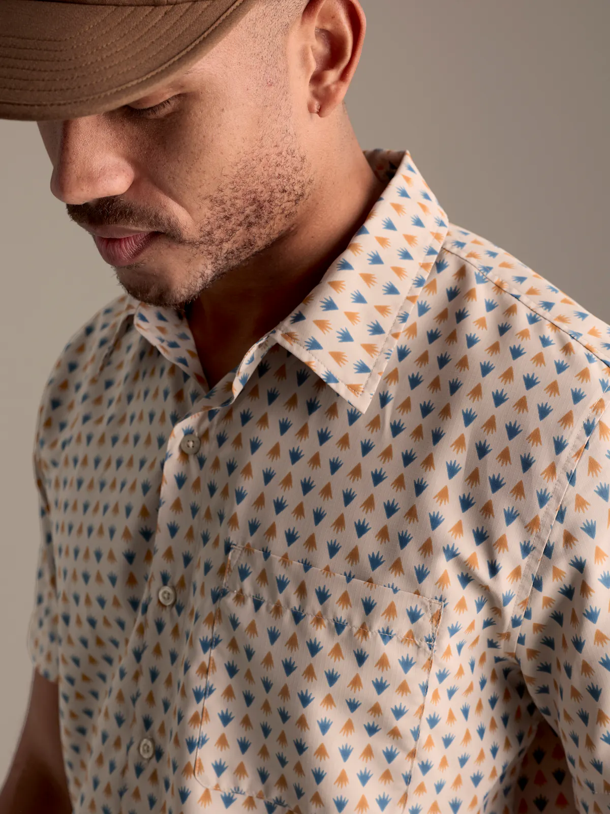 Men's AirExchange UPF 40 Novelty Short-Sleeve Collared Shirt