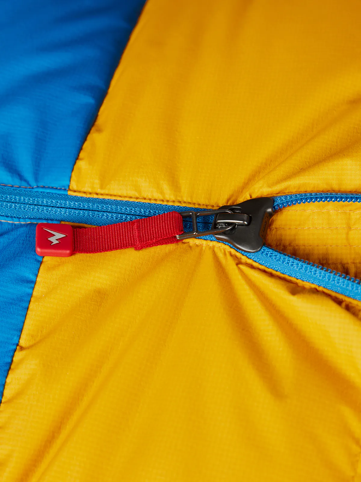 warmcube 8000 meter suit
