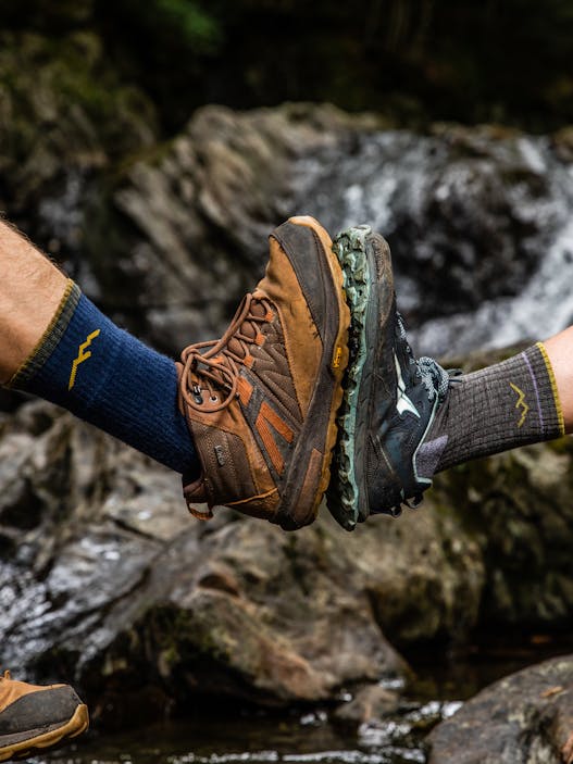 Darn Tough Women's Hiker Micro Crew Midweight Hiking Socks