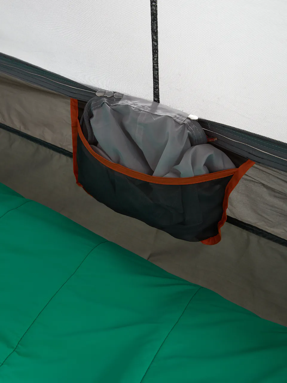 interior tent pockets