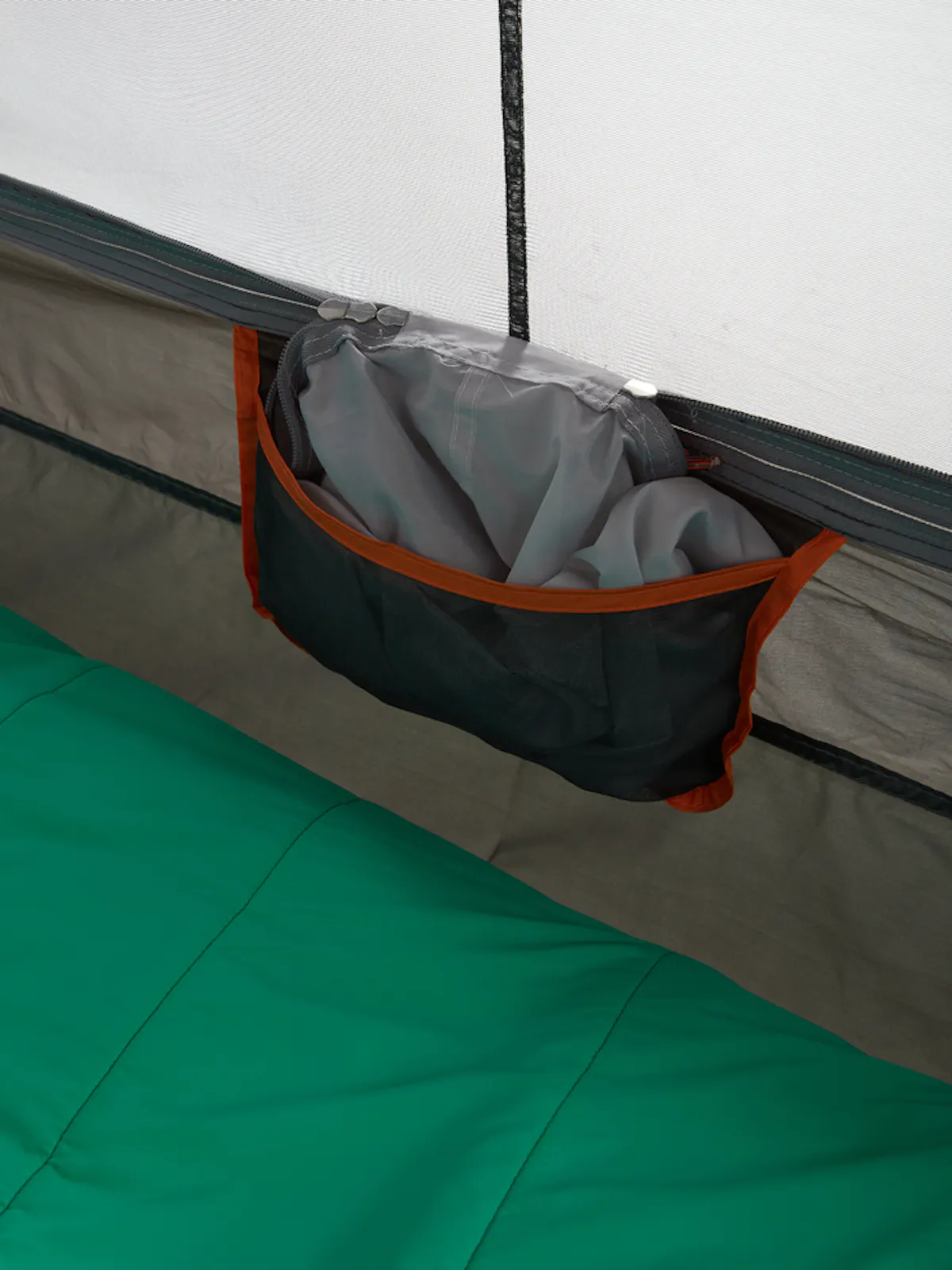 interior tent pockets