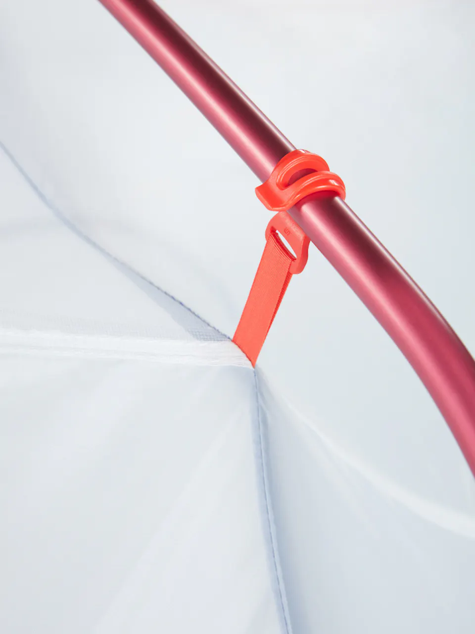 tent pole zoom in