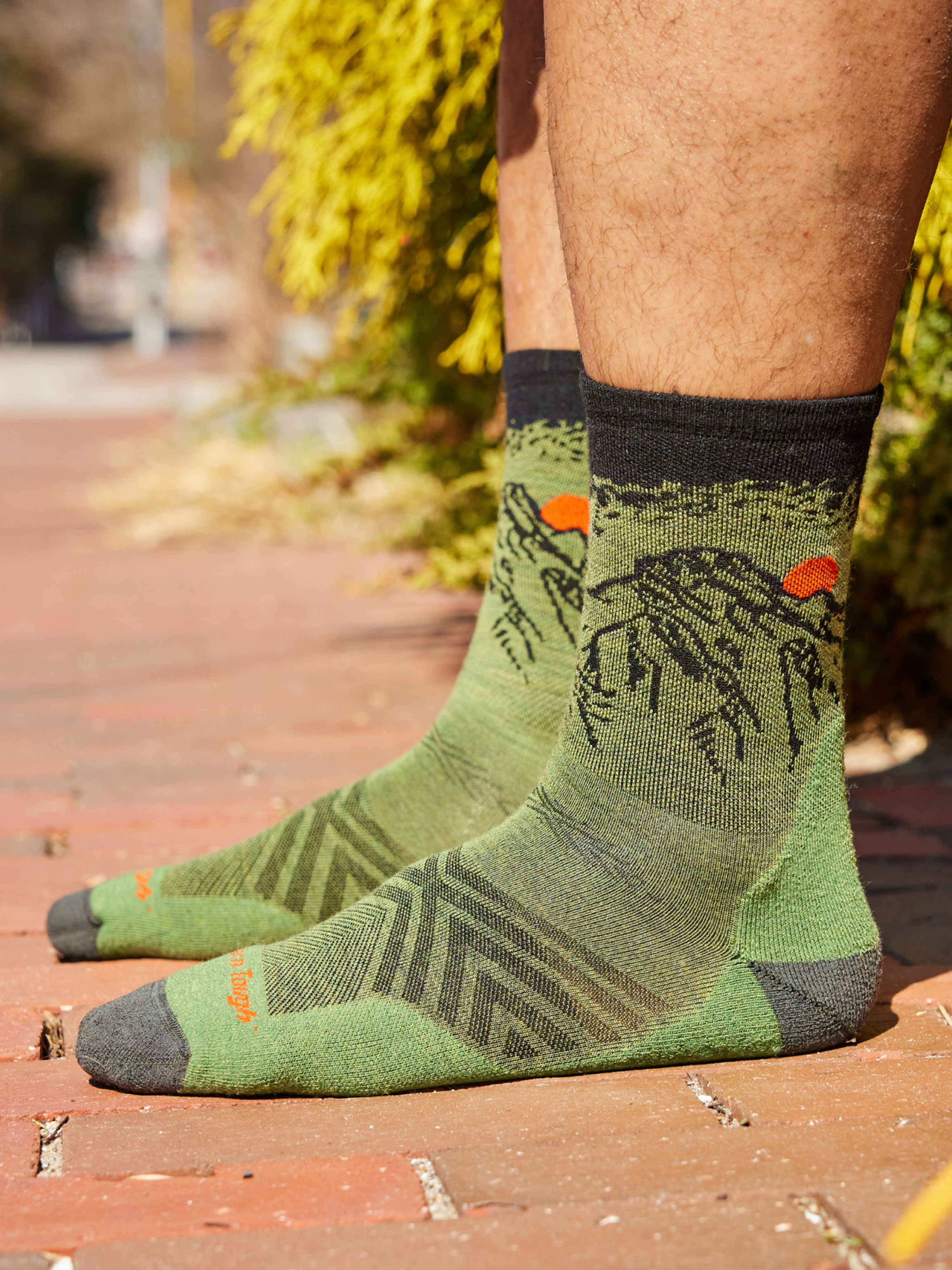 Men's Vert Micro Crew Ultra-Lightweight with Cushion Running Socks