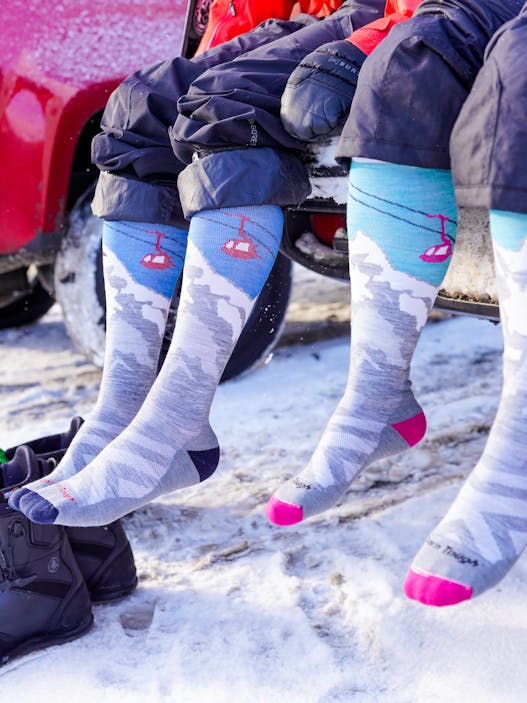 Darn Tough Women's Yeti Over-the-Calf Midweight Ski & Snowboard Socks