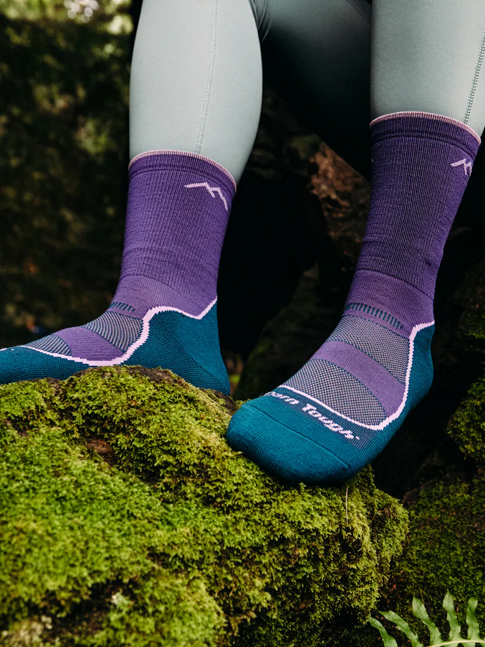 W Light Hiker Micro Crew Lightweight with Cushion-Darn Tough Grape